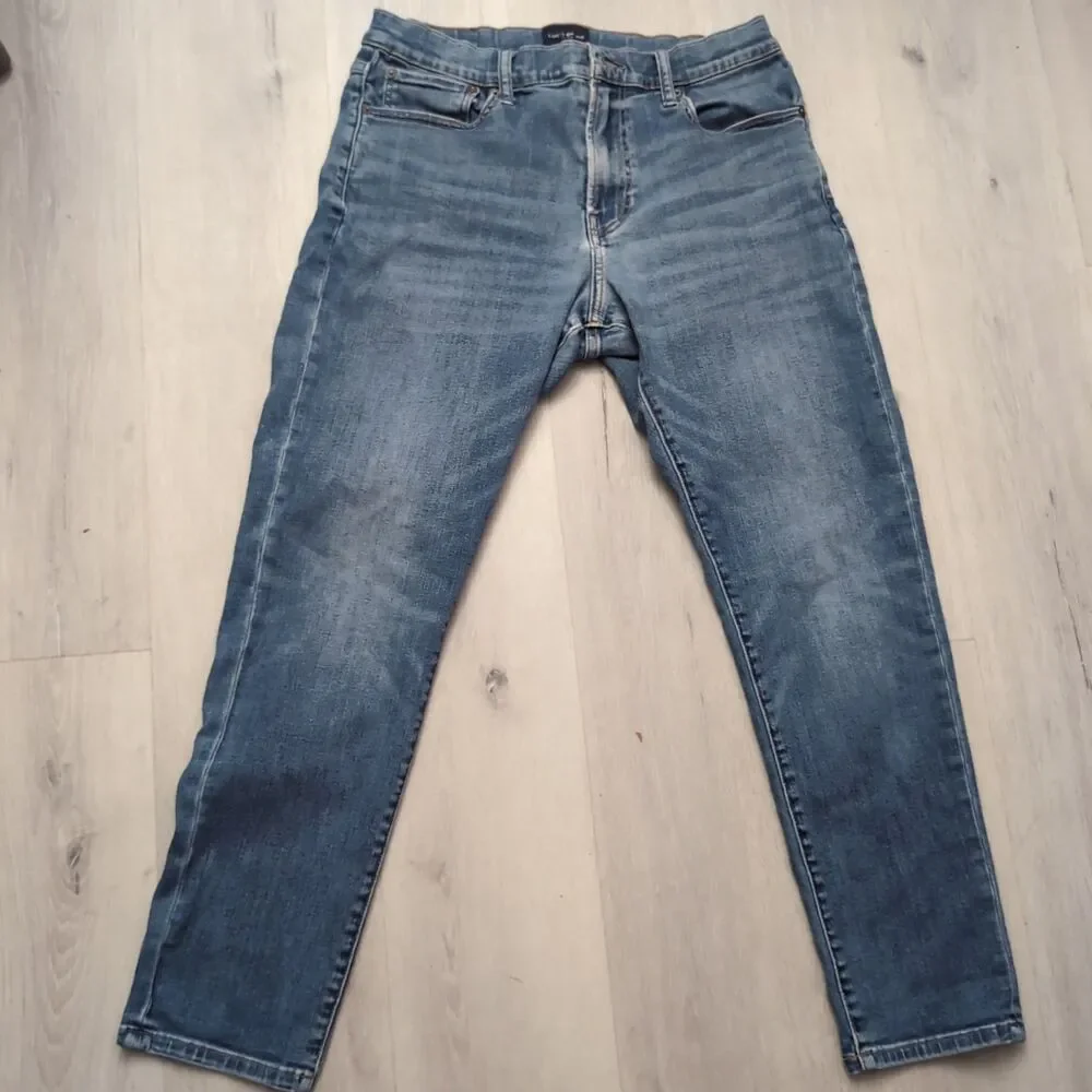 Lucky Brand 411 Athletic Taper Jeans Mens 33 Blue Stretch Denim
